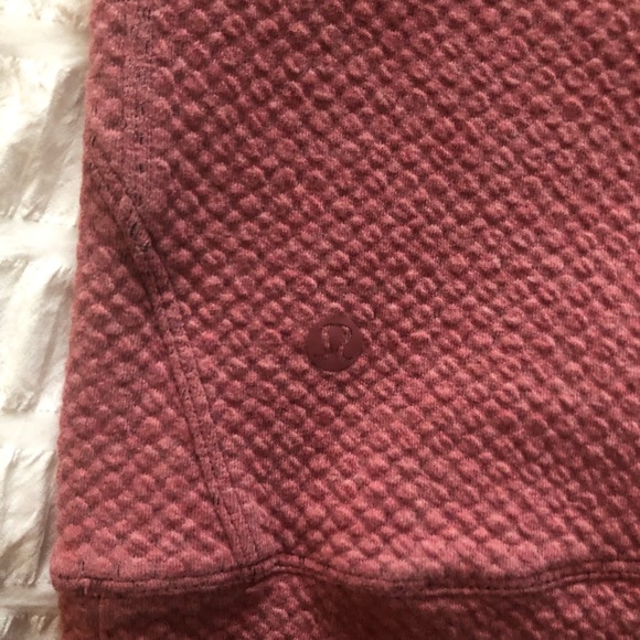 Lululemon pink crew neck - Picture 2 of 5